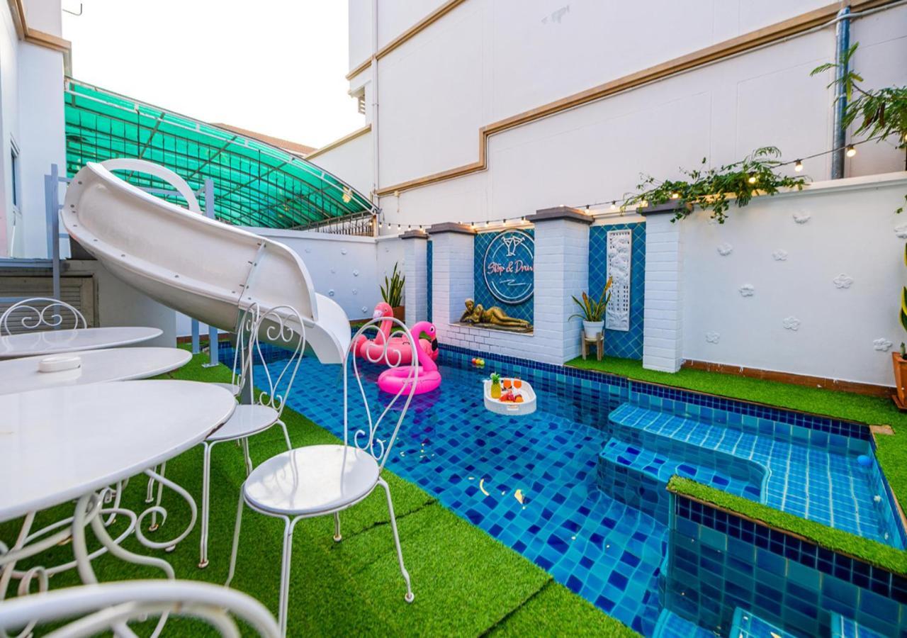 Room@Gallery Pool Villa Pattaya Exteriör bild